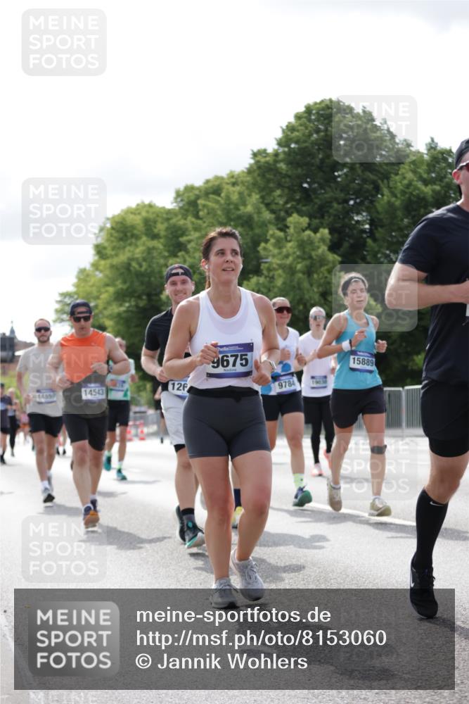 29.06.2025 - hella hamburg halbmarathon Jannik Wohlers http://msf.ph/oto/8153060 29.06.2025 10:15:34 Lombardsbrücke 1156, 1308, 1651, 2071, 2076, 2165, 2436, 3167, 4828, 5046, 5423, 7897, 7941, 7942, 8169, 8554, 8746, 8885, 9675, 9784, 10608, 11113, 11303, 11478, 11774, 11783, 11818, 12427, 12469, 12628, 14423, 14543, 14559, 15571, 15710, 15889, 15988, 16020, 16348, 16606, 16923, 17692, 18641, 18957, 19030 meine-sportfotos.de