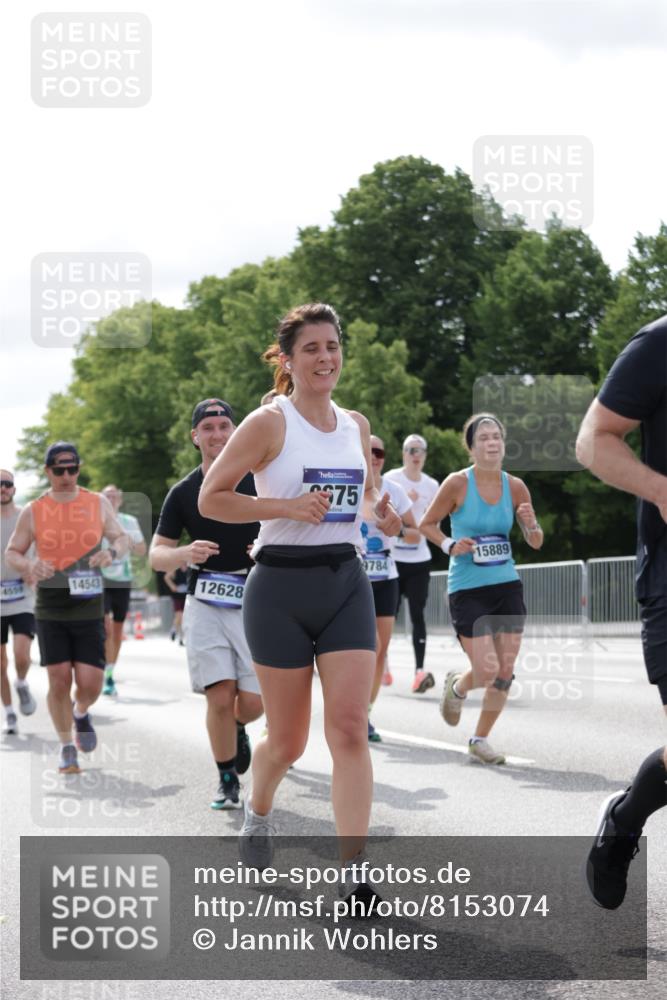 29.06.2025 - hella hamburg halbmarathon Jannik Wohlers http://msf.ph/oto/8153074 29.06.2025 10:15:35 Lombardsbrücke 1156, 1308, 1651, 2071, 2076, 2165, 2436, 3167, 4828, 5046, 5423, 7897, 7941, 7942, 8169, 8274, 8554, 8746, 8885, 9675, 9784, 9802, 10107, 10608, 11113, 11303, 11478, 11774, 11783, 11818, 12427, 12469, 12628, 14543, 14559, 15571, 15889, 16020, 16348, 16606, 17692, 18641, 19030 meine-sportfotos.de