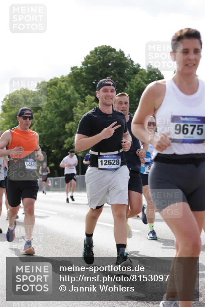 29.06.2025 - hella hamburg halbmarathon Jannik Wohlers http://msf.ph/oto/8153097 29.06.2025 10:15:36 Lombardsbrücke 1156, 1308, 1651, 2071, 2076, 2165, 2436, 2803, 3167, 4828, 5046, 5423, 7897, 7941, 7942, 8169, 8274, 8554, 8746, 8885, 9675, 9784, 9802, 10107, 10608, 10844, 11113, 11303, 11478, 11774, 11783, 11818, 12427, 12469, 12628, 14543, 14559, 15571, 15724, 15889, 16020, 16348, 16606, 17692, 18641, 19030 meine-sportfotos.de