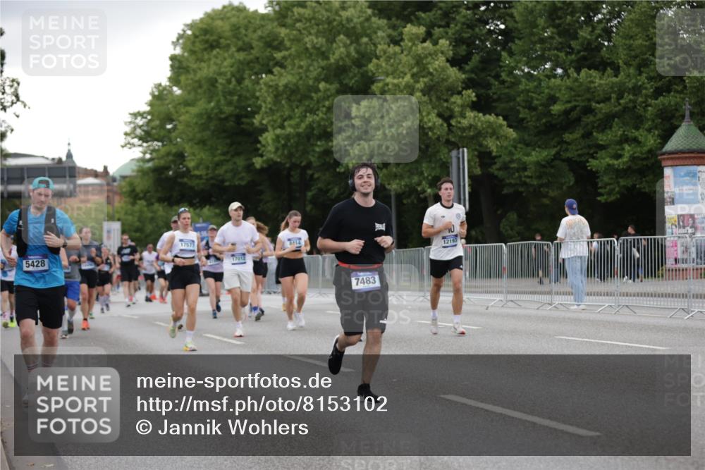 29.06.2025 - hella hamburg halbmarathon Jannik Wohlers http://msf.ph/oto/8153102 29.06.2025 10:52:48 Lombardsbrücke 2291, 2409, 4195, 4626, 5428, 6135, 6521, 7483, 7681, 8414, 9764, 10043, 10490, 10661, 11520, 11524, 12193, 12219, 12700, 13011, 13326, 13489, 13916, 13917, 14038, 14419, 14761, 14977, 16137, 17012, 17577, 17600, 18311, 18988 meine-sportfotos.de