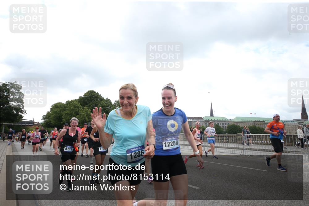 29.06.2025 - hella hamburg halbmarathon Jannik Wohlers http://msf.ph/oto/8153114 29.06.2025 10:46:40 Lombardsbrücke 1073, 1185, 1286, 1593, 1607, 1720, 1961, 2211, 2327, 2537, 2555, 2556, 2665, 2981, 4239, 4483, 5111, 5114, 5796, 5953, 6485, 6496, 7073, 7430, 7431, 8131, 8486, 8684, 8706, 8967, 9050, 9139, 9557, 9743, 9758, 9774, 9949, 10514, 10515, 11618, 11621, 12258, 12538, 12630, 12989, 13172, 13430, 13431, 13756, 14370, 14680, 14891, 15806, 15865, 16077, 16684, 16836, 17015, 17288, 17356, 18147, 18315, 18403, 18654, 18674, 18950 meine-sportfotos.de