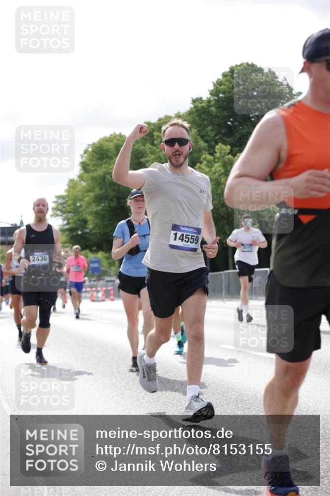 29.06.2025 - hella hamburg halbmarathon Jannik Wohlers http://msf.ph/oto/8153155 29.06.2025 10:15:37 Lombardsbrücke 1156, 1308, 1651, 2071, 2076, 2165, 2436, 2803, 3167, 4828, 5046, 5423, 7897, 7941, 7942, 8169, 8274, 8554, 8746, 8885, 9601, 9675, 9784, 9802, 10107, 10292, 10608, 10844, 11113, 11303, 11478, 11774, 11783, 11818, 12427, 12628, 14543, 14559, 15571, 15724, 15889, 16020, 16348, 16606, 17692, 18641, 19030 meine-sportfotos.de
