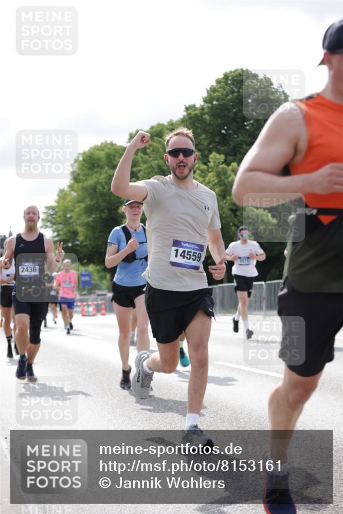 29.06.2025 - hella hamburg halbmarathon Jannik Wohlers http://msf.ph/oto/8153161 29.06.2025 10:15:37 Lombardsbrücke 1156, 1308, 1651, 2071, 2076, 2165, 2436, 2803, 3167, 4828, 5046, 5423, 7897, 7941, 7942, 8169, 8274, 8554, 8746, 8885, 9601, 9675, 9784, 9802, 10107, 10292, 10608, 10844, 11113, 11303, 11478, 11774, 11783, 11818, 12427, 12628, 14543, 14559, 15571, 15724, 15889, 16020, 16348, 16606, 17692, 18641, 19030 meine-sportfotos.de