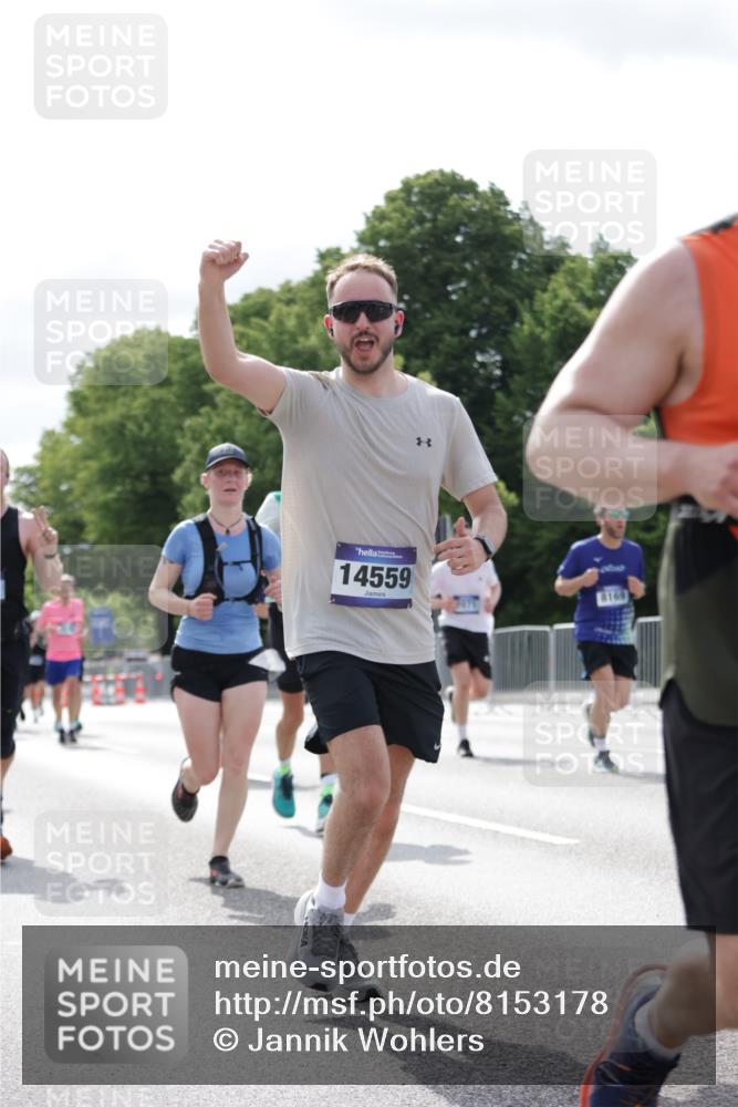 29.06.2025 - hella hamburg halbmarathon Jannik Wohlers http://msf.ph/oto/8153178 29.06.2025 10:15:37 Lombardsbrücke 1156, 1308, 1651, 2071, 2076, 2165, 2436, 2803, 3167, 4828, 5046, 5423, 7897, 7941, 7942, 8169, 8274, 8554, 8746, 8885, 9601, 9675, 9784, 9802, 10107, 10292, 10608, 10844, 11113, 11303, 11478, 11774, 11783, 11818, 12427, 12628, 14543, 14559, 15571, 15724, 15889, 16020, 16348, 16606, 17692, 18641, 19030 meine-sportfotos.de