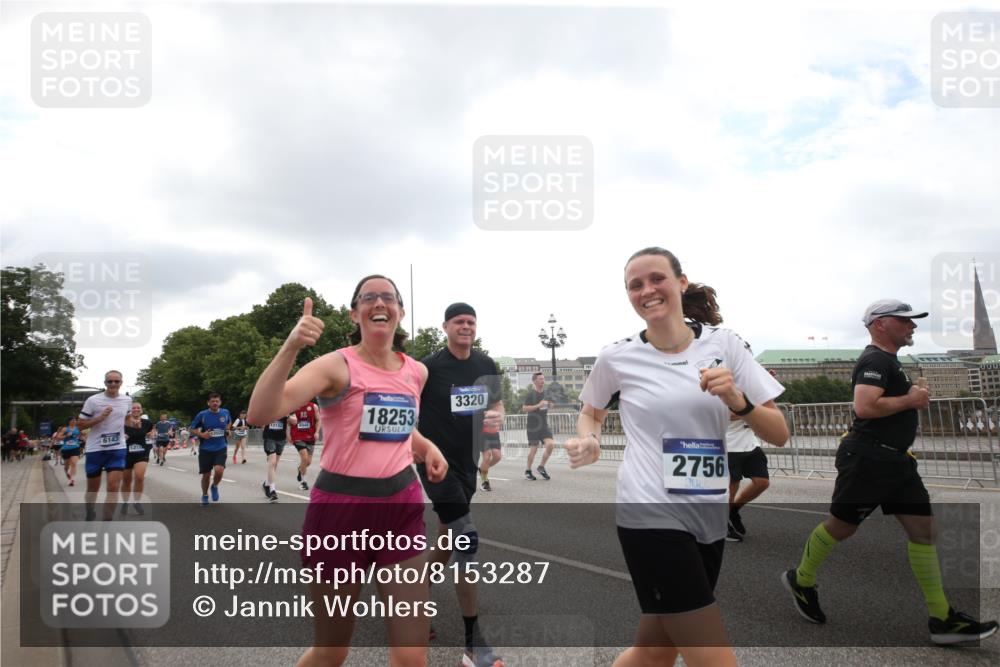 29.06.2025 - hella hamburg halbmarathon Jannik Wohlers http://msf.ph/oto/8153287 29.06.2025 10:47:58 Lombardsbrücke 1157, 1645, 2037, 2195, 2418, 2475, 2627, 2756, 2909, 2958, 3224, 3320, 3504, 3661, 3679, 3933, 4588, 5585, 5781, 5952, 6143, 7532, 8461, 8948, 9775, 9921, 10059, 10145, 11742, 12022, 12104, 12152, 12192, 12439, 12452, 12932, 13377, 13529, 13559, 13675, 13861, 13914, 14050, 15489, 15593, 15715, 15743, 16141, 16368, 16669, 16693, 16935, 16965, 17631, 17930, 18248, 18967 meine-sportfotos.de