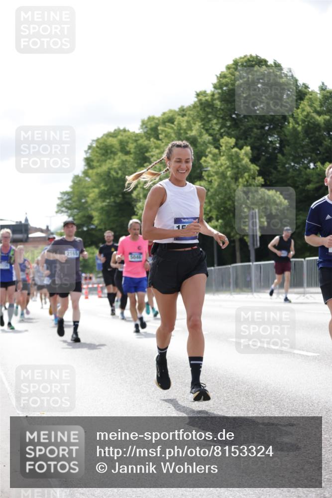29.06.2025 - hella hamburg halbmarathon Jannik Wohlers http://msf.ph/oto/8153324 29.06.2025 10:15:40 Lombardsbrücke 1156, 1308, 1651, 2071, 2076, 2165, 2436, 2803, 2835, 3167, 4828, 5046, 5423, 7897, 8169, 8274, 8554, 8746, 8885, 9601, 9675, 9784, 9802, 10107, 10292, 10844, 10990, 11113, 11303, 11478, 11774, 11783, 11818, 12427, 12628, 14543, 14559, 15571, 15724, 15889, 16020, 16348, 16606, 17692, 18641, 18735, 19030 meine-sportfotos.de