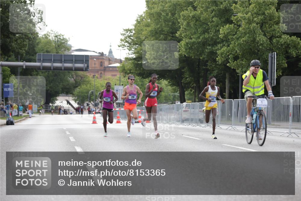 29.06.2025 - hella hamburg halbmarathon Jannik Wohlers http://msf.ph/oto/8153365 29.06.2025 09:34:37 Lombardsbrücke 29, 43, 46, 48 meine-sportfotos.de