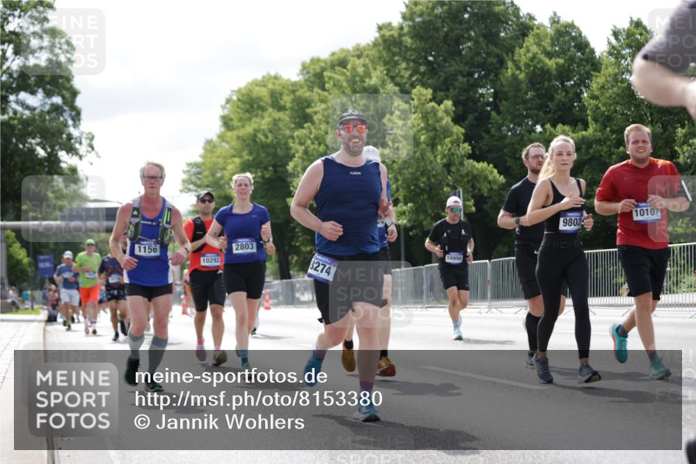 29.06.2025 - hella hamburg halbmarathon Jannik Wohlers http://msf.ph/oto/8153380 29.06.2025 10:15:44 Lombardsbrücke 1156, 1308, 1651, 2071, 2076, 2165, 2436, 2803, 2835, 3134, 4637, 4828, 5046, 5423, 7897, 8169, 8274, 8554, 9601, 9784, 9802, 9881, 10107, 10183, 10292, 10844, 10990, 11113, 11303, 11478, 11818, 12628, 14543, 15332, 15487, 15571, 15724, 15889, 16921, 17592, 17692, 18641, 18735, 19030 meine-sportfotos.de
