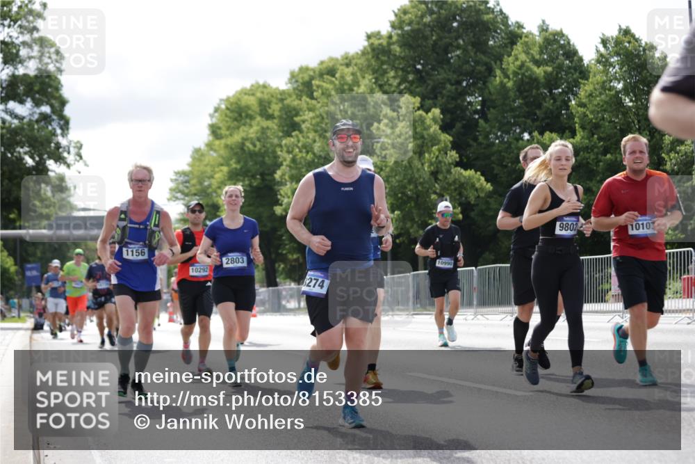 29.06.2025 - hella hamburg halbmarathon Jannik Wohlers http://msf.ph/oto/8153385 29.06.2025 10:15:44 Lombardsbrücke 1156, 1308, 1651, 2071, 2076, 2165, 2436, 2803, 2835, 3134, 4637, 4828, 5046, 5423, 7897, 8169, 8274, 8554, 9601, 9784, 9802, 9881, 10107, 10183, 10292, 10844, 10990, 11113, 11303, 11478, 11818, 12628, 14543, 15332, 15487, 15571, 15724, 15889, 16921, 17592, 17692, 18641, 18735, 19030 meine-sportfotos.de