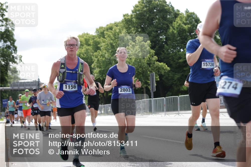 29.06.2025 - hella hamburg halbmarathon Jannik Wohlers http://msf.ph/oto/8153411 29.06.2025 10:15:45 Lombardsbrücke 1156, 1308, 1651, 2071, 2076, 2165, 2436, 2803, 2835, 3134, 3648, 4637, 4828, 5046, 5423, 7897, 8169, 8274, 8554, 9601, 9784, 9802, 9881, 10107, 10183, 10292, 10844, 10990, 11113, 11818, 12572, 12628, 13215, 14543, 15332, 15487, 15571, 15724, 15889, 16921, 17592, 17692, 18735, 19030 meine-sportfotos.de