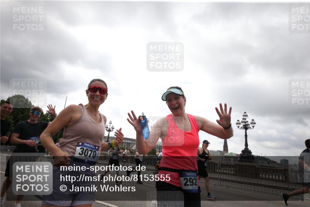 29.06.2025 - hella hamburg halbmarathon Jannik Wohlers http://msf.ph/oto/8153555 29.06.2025 10:48:59 Lombardsbrücke 1525, 1625, 2067, 2527, 2541, 2668, 2927, 3070, 3183, 3232, 3383, 3943, 4403, 4525, 4527, 4589, 4769, 4809, 5106, 5463, 6191, 6989, 7301, 7650, 7931, 7936, 8549, 9245, 9261, 10033, 10038, 10130, 10333, 10479, 10782, 10785, 11558, 11631, 11681, 12669, 13564, 13565, 14389, 14390, 15057, 15412, 16436, 16759, 17085, 17089, 17287, 17315, 17647, 17964, 18453, 18470 meine-sportfotos.de