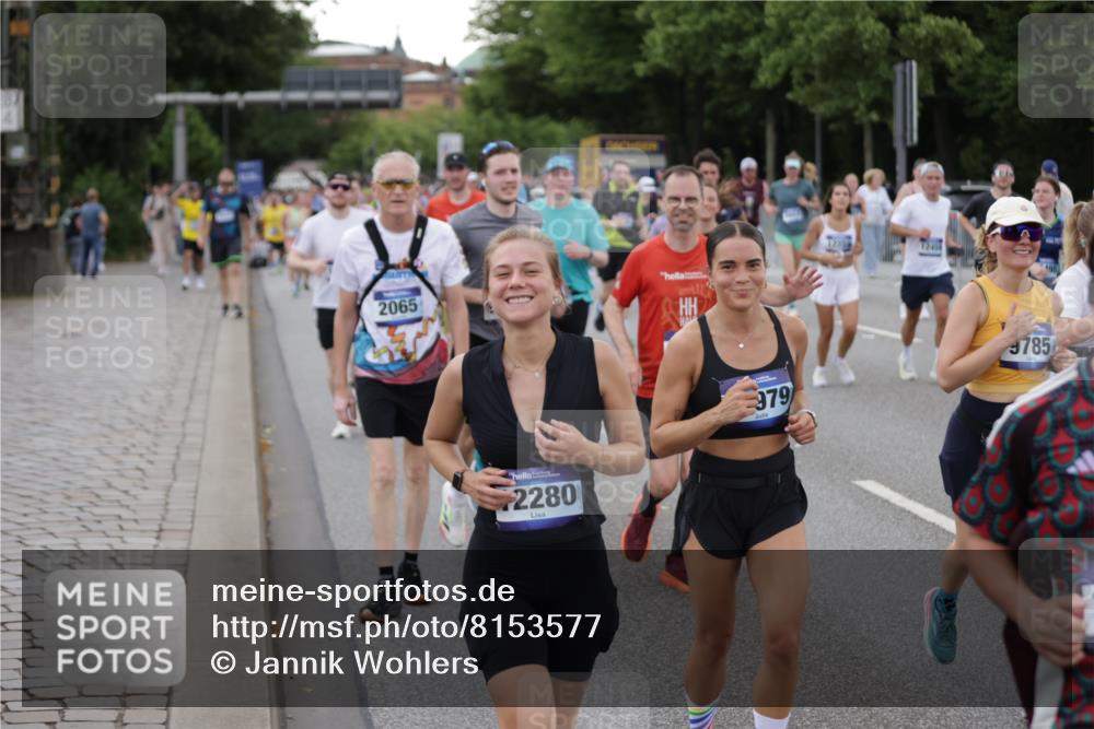 29.06.2025 - hella hamburg halbmarathon Jannik Wohlers http://msf.ph/oto/8153577 29.06.2025 10:53:07 Lombardsbrücke 1340, 1709, 1900, 1906, 1984, 2065, 2429, 3226, 4195, 4595, 5562, 5815, 5857, 6041, 6044, 6306, 6913, 6996, 7068, 7537, 7611, 7876, 7890, 8189, 8212, 8515, 8906, 9077, 9456, 9531, 9685, 9764, 9785, 10043, 10175, 10490, 11489, 11914, 12068, 12082, 12219, 12259, 12280, 12459, 13011, 13072, 13326, 13351, 14065, 14419, 14927, 15118, 15292, 15498, 15804, 15821, 15822, 16979, 17236, 17600, 17709, 18057, 18059, 18079, 18083, 18144, 18523, 18532, 18593, 18609 meine-sportfotos.de