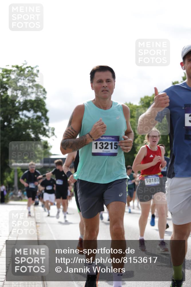 29.06.2025 - hella hamburg halbmarathon Jannik Wohlers http://msf.ph/oto/8153617 29.06.2025 10:15:53 Lombardsbrücke 1212, 1244, 1599, 2165, 2803, 2835, 3030, 3134, 3648, 4583, 4637, 5046, 5294, 6024, 7753, 8274, 8597, 8645, 9601, 9628, 9802, 9810, 9881, 10107, 10139, 10141, 10183, 10292, 10844, 10990, 11344, 11345, 12572, 13215, 13610, 13727, 15332, 15388, 15487, 15724, 16199, 16456, 16921, 17422, 17592, 17694, 17806, 17854, 18735 meine-sportfotos.de