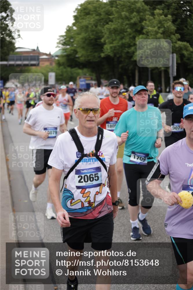 29.06.2025 - hella hamburg halbmarathon Jannik Wohlers http://msf.ph/oto/8153648 29.06.2025 10:53:10 Lombardsbrücke 1340, 1709, 1900, 1906, 1984, 2065, 2429, 3226, 4595, 5562, 5815, 5857, 6041, 6044, 6306, 6913, 6996, 7039, 7068, 7537, 7611, 7876, 7890, 8189, 8212, 8515, 8906, 9077, 9456, 9531, 9685, 9771, 9785, 10175, 11489, 11493, 11914, 12068, 12082, 12259, 12280, 12459, 13072, 13316, 13351, 14065, 14927, 15118, 15292, 15498, 15804, 15821, 15822, 16979, 17236, 17709, 18057, 18059, 18079, 18083, 18144, 18523, 18532, 18593, 18609, 18902 meine-sportfotos.de