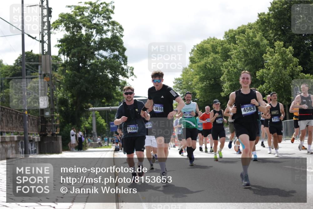 29.06.2025 - hella hamburg halbmarathon Jannik Wohlers http://msf.ph/oto/8153653 29.06.2025 10:15:55 Lombardsbrücke 1212, 1244, 1599, 2803, 2835, 3030, 3134, 3648, 4583, 4637, 5046, 5294, 6024, 7753, 8274, 8597, 8645, 9601, 9628, 9802, 9810, 9881, 10107, 10139, 10141, 10183, 10292, 10844, 10990, 11344, 11345, 11752, 12572, 13215, 13610, 13727, 15332, 15388, 15487, 15724, 16199, 16456, 16921, 17422, 17592, 17694, 17806, 17854, 17942, 18735 meine-sportfotos.de