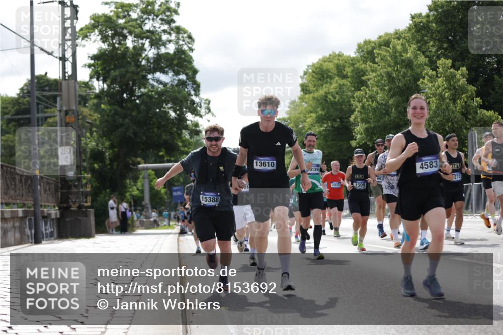 29.06.2025 - hella hamburg halbmarathon Jannik Wohlers http://msf.ph/oto/8153692 29.06.2025 10:15:55 Lombardsbrücke 1212, 1244, 1599, 2803, 2835, 3030, 3134, 3648, 4583, 4637, 5046, 5294, 6024, 7753, 8274, 8597, 8645, 9601, 9628, 9802, 9810, 9881, 10107, 10139, 10141, 10183, 10292, 10844, 10990, 11344, 11345, 11752, 12572, 13215, 13610, 13727, 15332, 15388, 15487, 15724, 16199, 16456, 16921, 17422, 17592, 17694, 17806, 17854, 17942, 18735 meine-sportfotos.de