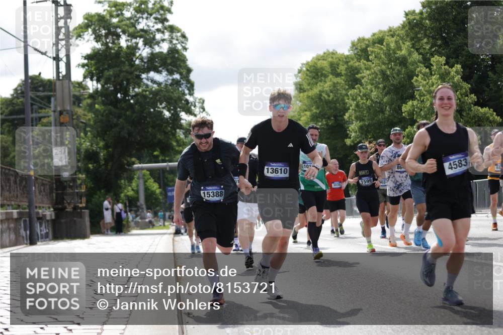 29.06.2025 - hella hamburg halbmarathon Jannik Wohlers http://msf.ph/oto/8153721 29.06.2025 10:15:56 Lombardsbrücke 1212, 1244, 1599, 2803, 2835, 3030, 3134, 3648, 4583, 4637, 5294, 6024, 7753, 8274, 8597, 8645, 8847, 9601, 9628, 9802, 9810, 9881, 10107, 10139, 10141, 10183, 10292, 10844, 10990, 11344, 11345, 11752, 12572, 13215, 13220, 13610, 13727, 15332, 15388, 15487, 15724, 16199, 16456, 16607, 16921, 17422, 17592, 17694, 17806, 17854, 17942, 18735 meine-sportfotos.de