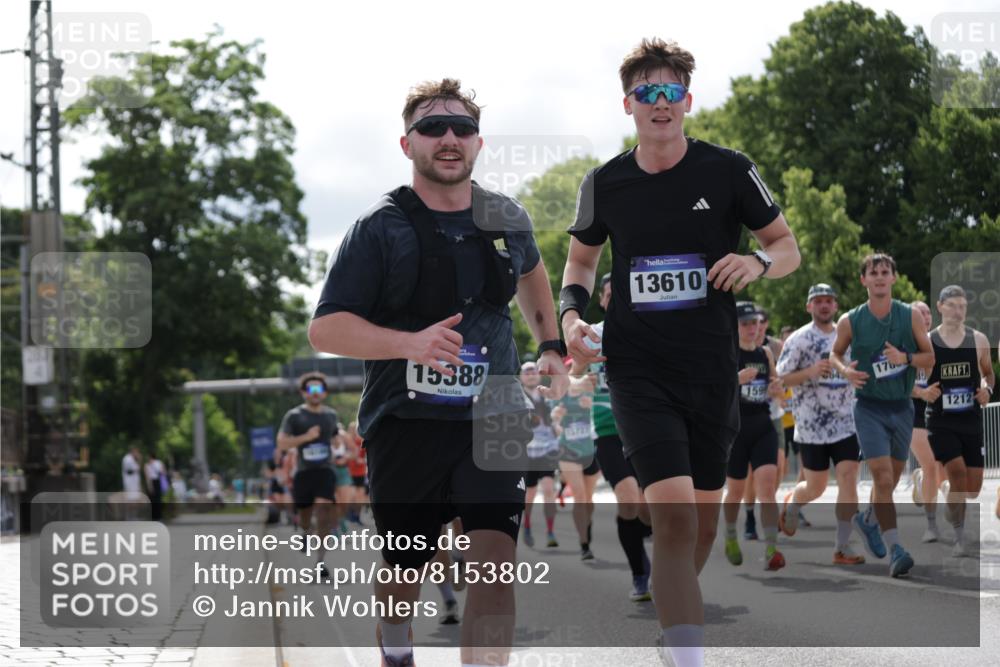 29.06.2025 - hella hamburg halbmarathon Jannik Wohlers http://msf.ph/oto/8153802 29.06.2025 10:15:57 Lombardsbrücke 1212, 1244, 1599, 2803, 2835, 3030, 3134, 3156, 3484, 3648, 4583, 4637, 5294, 6024, 7753, 8295, 8597, 8645, 8847, 9601, 9628, 9810, 9881, 10139, 10141, 10183, 10292, 10844, 10990, 11344, 11345, 11752, 12572, 13215, 13220, 13610, 13727, 13835, 14857, 15332, 15388, 15487, 15724, 16199, 16456, 16607, 16921, 17422, 17592, 17694, 17806, 17854, 17942, 18735 meine-sportfotos.de