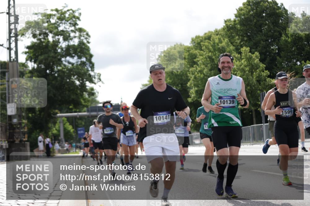 29.06.2025 - hella hamburg halbmarathon Jannik Wohlers http://msf.ph/oto/8153812 29.06.2025 10:15:58 Lombardsbrücke 1212, 1244, 1599, 2835, 3030, 3134, 3156, 3484, 3648, 4583, 4637, 5294, 6024, 7753, 8295, 8597, 8645, 8707, 8847, 9601, 9628, 9810, 9881, 10139, 10141, 10183, 10292, 10990, 11344, 11345, 11752, 12572, 13215, 13220, 13610, 13727, 13835, 14857, 15332, 15388, 15487, 16186, 16199, 16456, 16607, 16921, 17422, 17592, 17694, 17806, 17854, 17942, 18735 meine-sportfotos.de