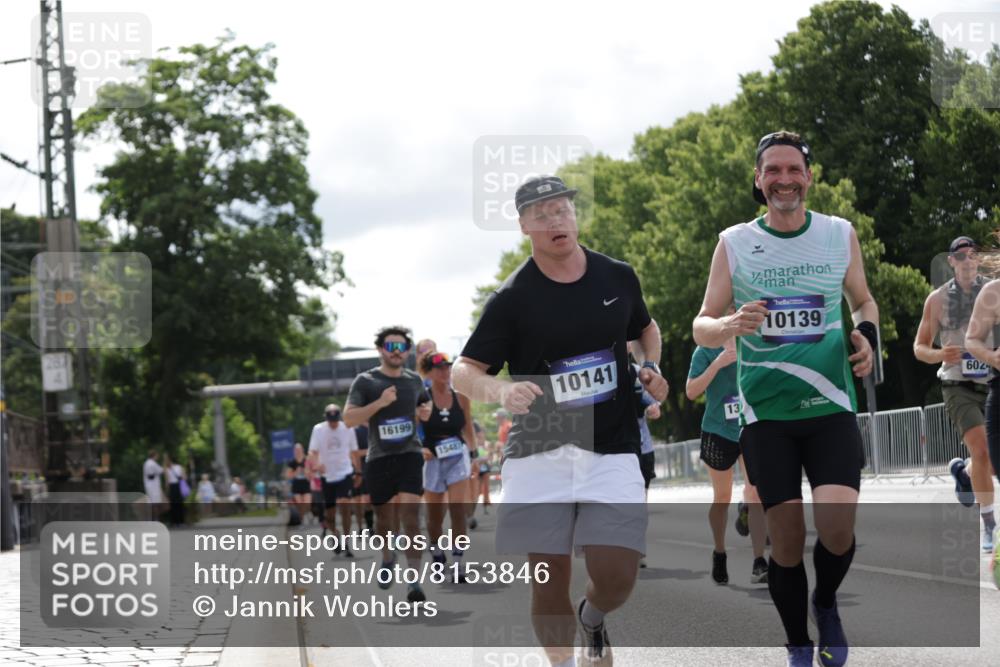 29.06.2025 - hella hamburg halbmarathon Jannik Wohlers http://msf.ph/oto/8153846 29.06.2025 10:15:58 Lombardsbrücke 1212, 1244, 1599, 2835, 3030, 3134, 3156, 3484, 3648, 4583, 4637, 5294, 6024, 7753, 8295, 8597, 8645, 8707, 8847, 9601, 9628, 9810, 9881, 10139, 10141, 10183, 10292, 10990, 11344, 11345, 11752, 12572, 13215, 13220, 13610, 13727, 13835, 14857, 15332, 15388, 15487, 16186, 16199, 16456, 16607, 16921, 17422, 17592, 17694, 17806, 17854, 17942, 18735 meine-sportfotos.de