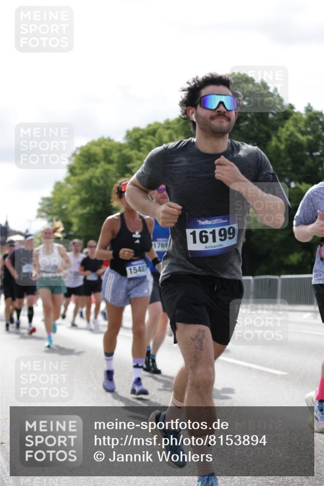29.06.2025 - hella hamburg halbmarathon Jannik Wohlers http://msf.ph/oto/8153894 29.06.2025 10:16:01 Lombardsbrücke 1212, 1244, 1599, 2835, 3030, 3134, 3156, 3484, 3648, 3687, 4478, 4583, 4637, 5294, 6024, 6488, 7158, 7358, 7753, 8295, 8597, 8645, 8707, 8847, 9628, 9810, 9881, 10076, 10139, 10141, 10183, 10575, 11344, 11345, 11752, 12572, 12911, 13215, 13220, 13610, 13727, 13835, 14857, 15332, 15388, 15487, 16186, 16199, 16456, 16607, 16740, 16921, 17422, 17592, 17694, 17806, 17838, 17854, 17942, 18735 meine-sportfotos.de