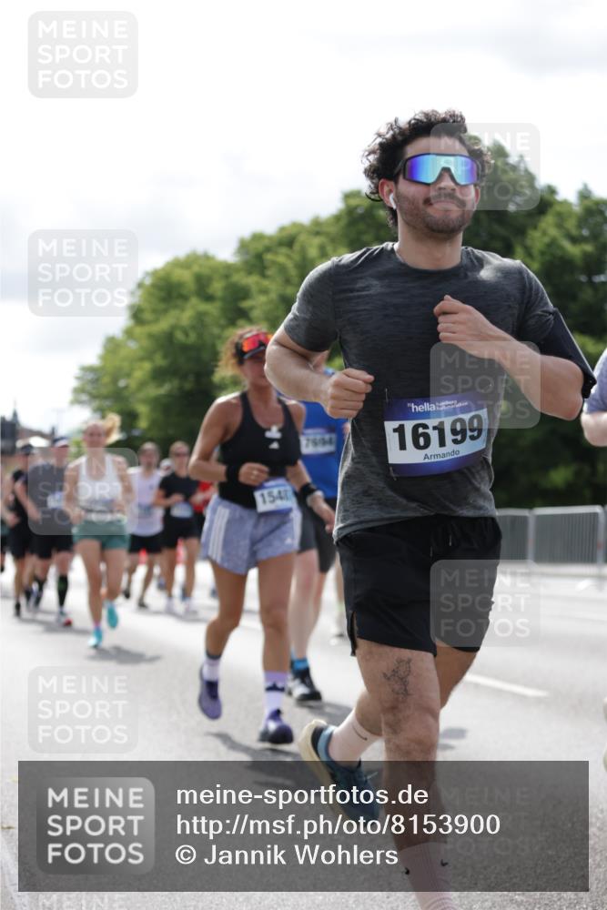 29.06.2025 - hella hamburg halbmarathon Jannik Wohlers http://msf.ph/oto/8153900 29.06.2025 10:16:01 Lombardsbrücke 1212, 1244, 1599, 2835, 3030, 3134, 3156, 3484, 3648, 3687, 4478, 4583, 4637, 5294, 6024, 6488, 7158, 7358, 7753, 8295, 8597, 8645, 8707, 8847, 9628, 9810, 9881, 10076, 10139, 10141, 10183, 10575, 11344, 11345, 11752, 12572, 12911, 13215, 13220, 13610, 13727, 13835, 14857, 15332, 15388, 15487, 16186, 16199, 16456, 16607, 16740, 16921, 17422, 17592, 17694, 17806, 17838, 17854, 17942, 18735 meine-sportfotos.de