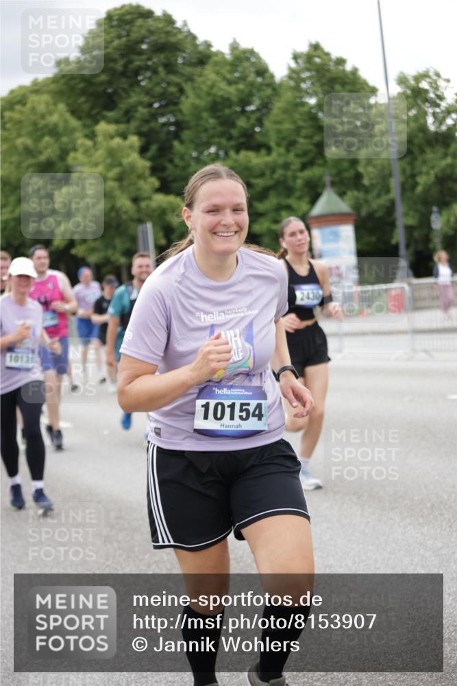 29.06.2025 - hella hamburg halbmarathon Jannik Wohlers http://msf.ph/oto/8153907 29.06.2025 11:00:27 Lombardsbrücke 1594, 2239, 2430, 2607, 2758, 2791, 2799, 2939, 3487, 3489, 3671, 4175, 4176, 4440, 4457, 4576, 4776, 4911, 4926, 5189, 5897, 5956, 6101, 6197, 6401, 6538, 6774, 7700, 7701, 7738, 7813, 8518, 8535, 8557, 8559, 8882, 10023, 10116, 10117, 10118, 10131, 10154, 10543, 10761, 11051, 12017, 12181, 12511, 13166, 13569, 13628, 14049, 14271, 14498, 14931, 15050, 15648, 15649, 16293, 17257, 17473, 17523, 17680, 17963, 18138, 18140, 18776 meine-sportfotos.de