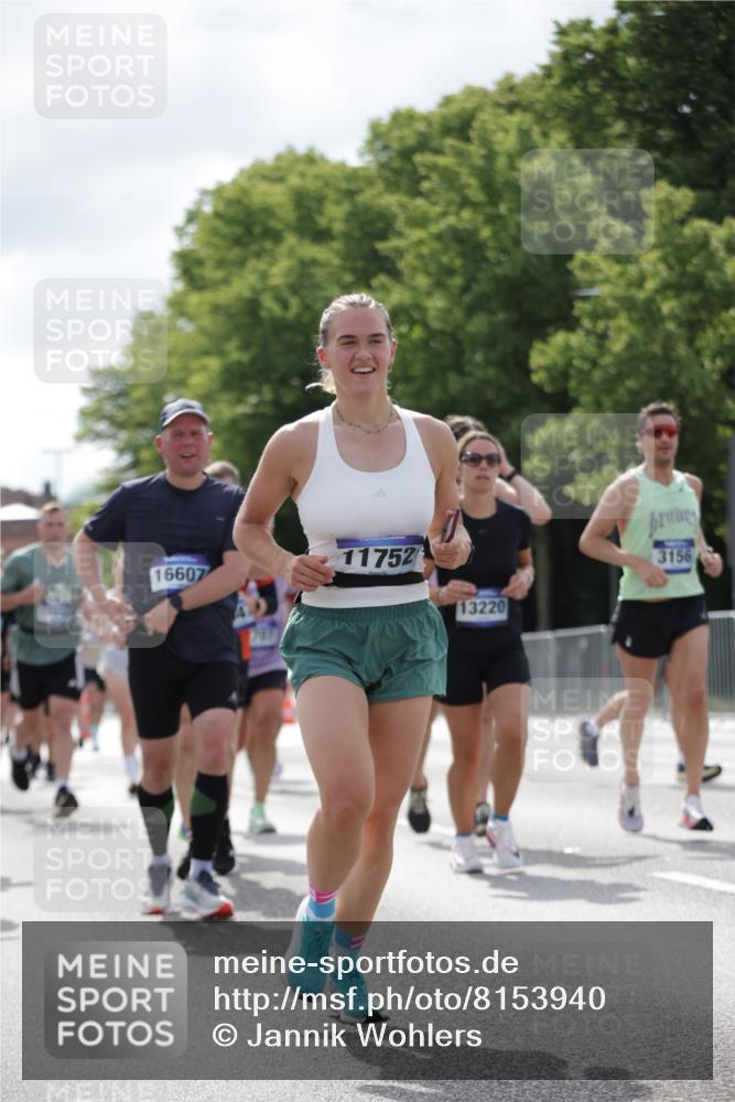 29.06.2025 - hella hamburg halbmarathon Jannik Wohlers http://msf.ph/oto/8153940 29.06.2025 10:16:03 Lombardsbrücke 1212, 1244, 1599, 2347, 3030, 3134, 3156, 3484, 3648, 3687, 4478, 4583, 5294, 6024, 6488, 7158, 7358, 7753, 8295, 8597, 8645, 8707, 8847, 9628, 9664, 9810, 10076, 10139, 10141, 10183, 10575, 11344, 11345, 11752, 12572, 12911, 13215, 13220, 13610, 13712, 13727, 13835, 14857, 15332, 15388, 15487, 16098, 16100, 16186, 16199, 16456, 16607, 16740, 17422, 17592, 17694, 17806, 17838, 17854, 17942 meine-sportfotos.de
