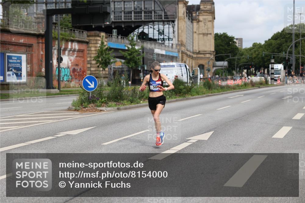 29.06.2025 - hella hamburg halbmarathon Yannick Fuchs http://msf.ph/oto/8154000 29.06.2025 10:11:51 20KM 50, 3944, 11409 meine-sportfotos.de