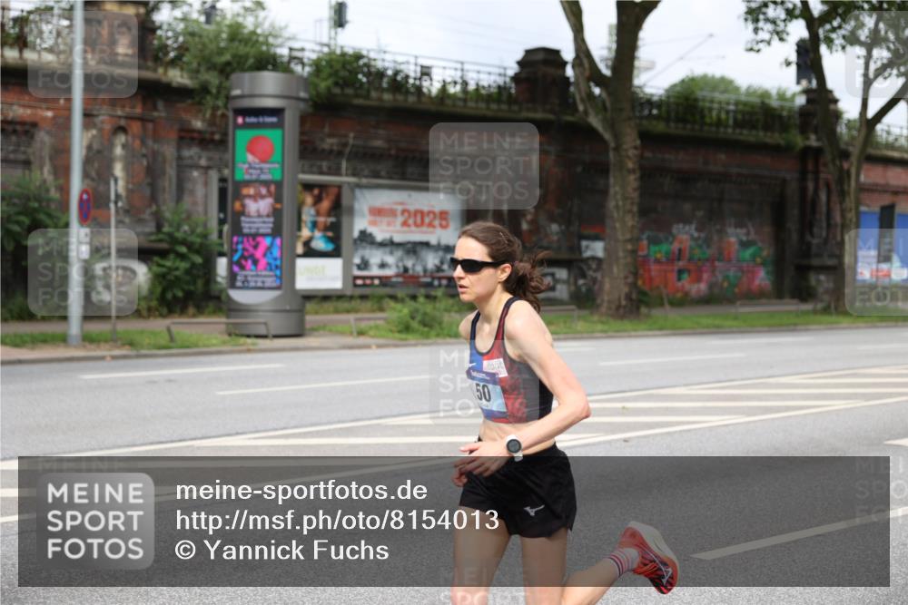 29.06.2025 - hella hamburg halbmarathon Yannick Fuchs http://msf.ph/oto/8154013 29.06.2025 10:11:53 20KM 50, 3944, 11409 meine-sportfotos.de