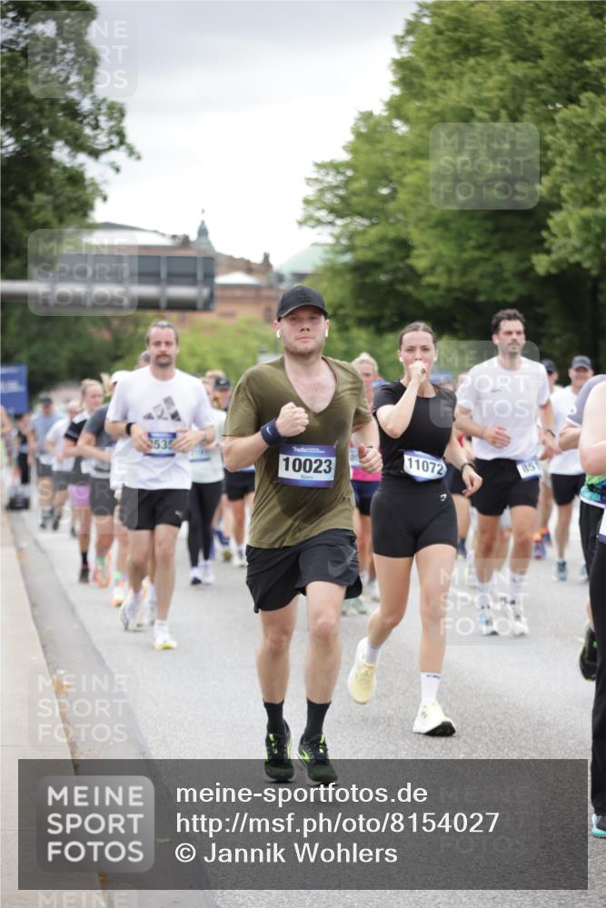 29.06.2025 - hella hamburg halbmarathon Jannik Wohlers http://msf.ph/oto/8154027 29.06.2025 11:00:30 Lombardsbrücke 1181, 1594, 2239, 2430, 2607, 2758, 2791, 2799, 2939, 3487, 3489, 3671, 4054, 4175, 4176, 4440, 4457, 4576, 4776, 4840, 4911, 4926, 5189, 5897, 5956, 6101, 6197, 6401, 6538, 6774, 7700, 7701, 7738, 8518, 8535, 8557, 8559, 8882, 9666, 10023, 10102, 10116, 10131, 10154, 10250, 10543, 10761, 11016, 11051, 12017, 12181, 12511, 12587, 13136, 13166, 13628, 14049, 14271, 14498, 14708, 14931, 15648, 15649, 17257, 17473, 17523, 17963, 18138, 18140, 18776 meine-sportfotos.de