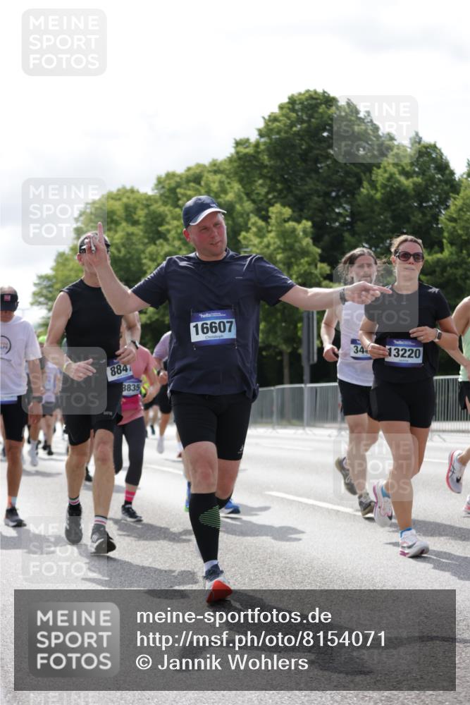 29.06.2025 - hella hamburg halbmarathon Jannik Wohlers http://msf.ph/oto/8154071 29.06.2025 10:16:05 Lombardsbrücke 1212, 1244, 1599, 1825, 2347, 2912, 3030, 3156, 3484, 3648, 3687, 4478, 4583, 5294, 6024, 6488, 7158, 7358, 7753, 8295, 8597, 8645, 8707, 8847, 8857, 9628, 9664, 9810, 10076, 10139, 10141, 10183, 10575, 11236, 11344, 11345, 11752, 12572, 12872, 12911, 13215, 13220, 13610, 13712, 13727, 13835, 13859, 14857, 15332, 15388, 15487, 16098, 16100, 16186, 16199, 16456, 16607, 16740, 17422, 17694, 17806, 17838, 17854, 17942 meine-sportfotos.de