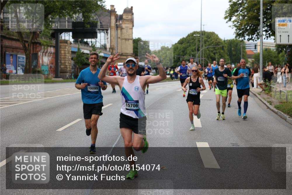 29.06.2025 - hella hamburg halbmarathon Yannick Fuchs http://msf.ph/oto/8154074 29.06.2025 10:37:51 20KM 3109, 3116, 3124, 3146, 3437, 3697, 3928, 4080, 4318, 6495, 7026, 7185, 7508, 7635, 8664, 9114, 10099, 10237, 10251, 10493, 11778, 12153, 12623, 12657, 12723, 12776, 13348, 13398, 13807, 13897, 14201, 14210, 14484, 14849, 15383, 15706, 15921, 15932, 16105, 16314, 16338, 16648, 16997, 17391, 17403, 18274, 18449, 18775, 19009, 19038, 19051, 19090, 19229 meine-sportfotos.de