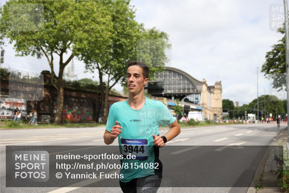 29.06.2025 - hella hamburg halbmarathon Yannick Fuchs http://msf.ph/oto/8154082 29.06.2025 10:12:11 20KM 3944, 11409, 11864 meine-sportfotos.de