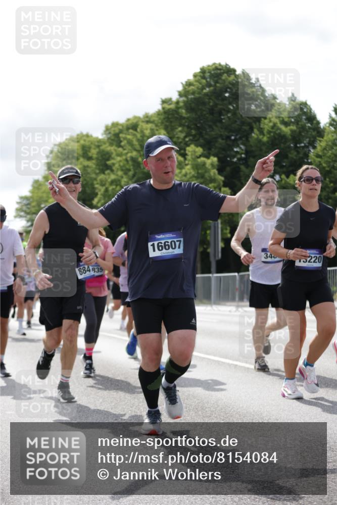 29.06.2025 - hella hamburg halbmarathon Jannik Wohlers http://msf.ph/oto/8154084 29.06.2025 10:16:05 Lombardsbrücke 1212, 1244, 1599, 1825, 2347, 2912, 3030, 3156, 3484, 3648, 3687, 4478, 4583, 5294, 6024, 6488, 7158, 7358, 7753, 8295, 8597, 8645, 8707, 8847, 8857, 9628, 9664, 9810, 10076, 10139, 10141, 10183, 10575, 11236, 11344, 11345, 11752, 12572, 12872, 12911, 13215, 13220, 13610, 13712, 13727, 13835, 13859, 14857, 15332, 15388, 15487, 16098, 16100, 16186, 16199, 16456, 16607, 16740, 17422, 17694, 17806, 17838, 17854, 17942 meine-sportfotos.de