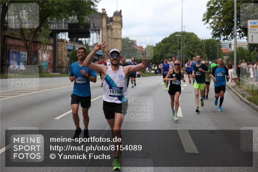 29.06.2025 - hella hamburg halbmarathon Yannick Fuchs http://msf.ph/oto/8154089 29.06.2025 10:37:51 20KM 3109, 3116, 3124, 3146, 3437, 3697, 3928, 4080, 4318, 6495, 7026, 7185, 7508, 7635, 8664, 9114, 10099, 10237, 10251, 10493, 11778, 12153, 12623, 12657, 12723, 12776, 13348, 13398, 13807, 13897, 14201, 14210, 14484, 14849, 15383, 15706, 15921, 15932, 16105, 16314, 16338, 16648, 16997, 17391, 17403, 18274, 18449, 18775, 19009, 19038, 19051, 19090, 19229 meine-sportfotos.de