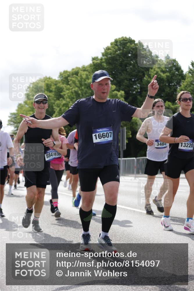 29.06.2025 - hella hamburg halbmarathon Jannik Wohlers http://msf.ph/oto/8154097 29.06.2025 10:16:05 Lombardsbrücke 1212, 1244, 1599, 1825, 2347, 2912, 3030, 3156, 3484, 3648, 3687, 4478, 4583, 5294, 6024, 6488, 7158, 7358, 7753, 8295, 8597, 8645, 8707, 8847, 8857, 9628, 9664, 9810, 10076, 10139, 10141, 10183, 10575, 11236, 11344, 11345, 11752, 12572, 12872, 12911, 13215, 13220, 13610, 13712, 13727, 13835, 13859, 14857, 15332, 15388, 15487, 16098, 16100, 16186, 16199, 16456, 16607, 16740, 17422, 17694, 17806, 17838, 17854, 17942 meine-sportfotos.de