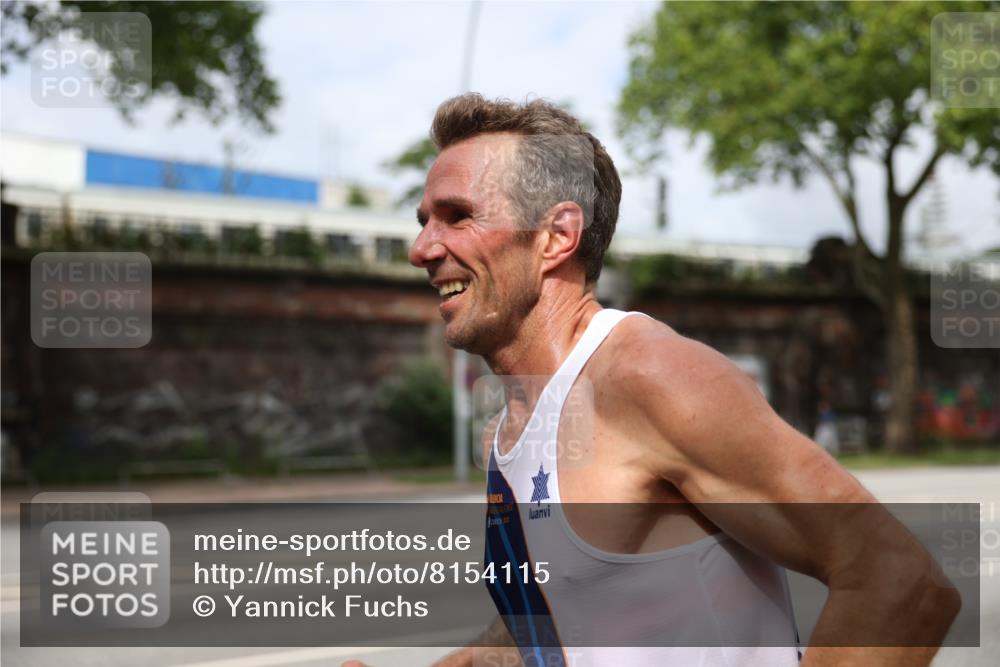 29.06.2025 - hella hamburg halbmarathon Yannick Fuchs http://msf.ph/oto/8154115 29.06.2025 10:12:19 20KM 11864 meine-sportfotos.de