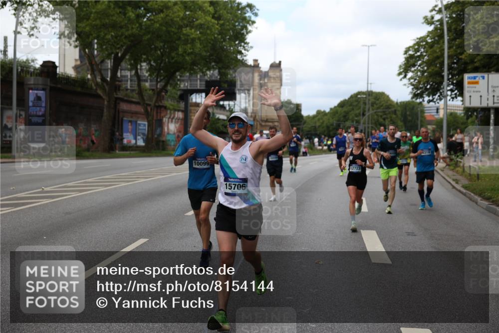 29.06.2025 - hella hamburg halbmarathon Yannick Fuchs http://msf.ph/oto/8154144 29.06.2025 10:37:52 20KM 3109, 3116, 3124, 3146, 3437, 3697, 3928, 4080, 4318, 5506, 6495, 7026, 7185, 7451, 7508, 7635, 8664, 9114, 10099, 10237, 10251, 10493, 11778, 12153, 12623, 12657, 12723, 12776, 13348, 13398, 13807, 13897, 14201, 14210, 14484, 14690, 14849, 15383, 15706, 15932, 16105, 16314, 16338, 16648, 16997, 17391, 17403, 18274, 18449, 18775, 19009, 19038, 19051, 19090, 19229 meine-sportfotos.de
