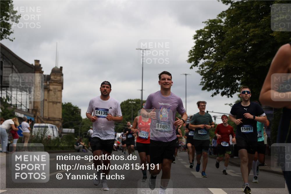 29.06.2025 - hella hamburg halbmarathon Yannick Fuchs http://msf.ph/oto/8154191 29.06.2025 10:57:48 20KM 1254, 1316, 1334, 1464, 2685, 4328, 5305, 5384, 7290, 8561, 9191, 10705, 10766, 11149, 11527, 11657, 11771, 12315, 12316, 12662, 13171, 13841, 14135, 14493, 15093, 15532, 15897, 16424, 16426, 16639, 16995, 17061, 17071, 17112, 17437, 17685, 17686, 17730, 17894, 18122, 18395, 18581, 18717 meine-sportfotos.de