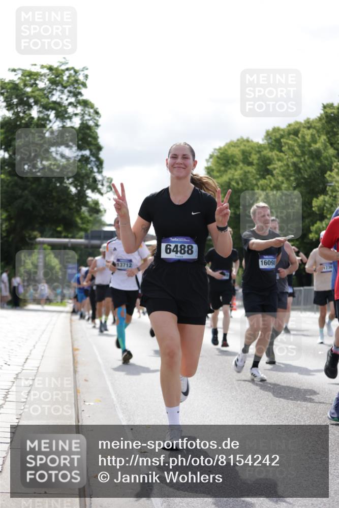 29.06.2025 - hella hamburg halbmarathon Jannik Wohlers http://msf.ph/oto/8154242 29.06.2025 10:16:10 Lombardsbrücke 1212, 1244, 1599, 1825, 2347, 2912, 3030, 3156, 3176, 3484, 3687, 4478, 5036, 5037, 6024, 6488, 7158, 7358, 7753, 8295, 8317, 8597, 8645, 8707, 8847, 8857, 9628, 9664, 9676, 9810, 10076, 10139, 10141, 10232, 10575, 11236, 11335, 11752, 12230, 12417, 12872, 12911, 13114, 13220, 13712, 13727, 13835, 13859, 14219, 14857, 16098, 16100, 16186, 16199, 16376, 16456, 16607, 16740, 16856, 17422, 17604, 17694, 17806, 17838, 17854, 17857, 17942 meine-sportfotos.de