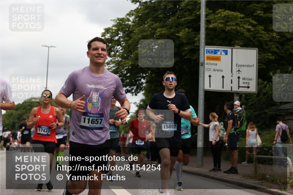 29.06.2025 - hella hamburg halbmarathon Yannick Fuchs http://msf.ph/oto/8154254 29.06.2025 10:57:48 20KM 1254, 1316, 1334, 1464, 2685, 4328, 5305, 5384, 7290, 8561, 9191, 10705, 10766, 11149, 11527, 11657, 11771, 12315, 12316, 12662, 13171, 13841, 14135, 14493, 15093, 15532, 15897, 16424, 16426, 16639, 16995, 17061, 17071, 17112, 17437, 17685, 17686, 17730, 17894, 18122, 18395, 18581, 18717 meine-sportfotos.de
