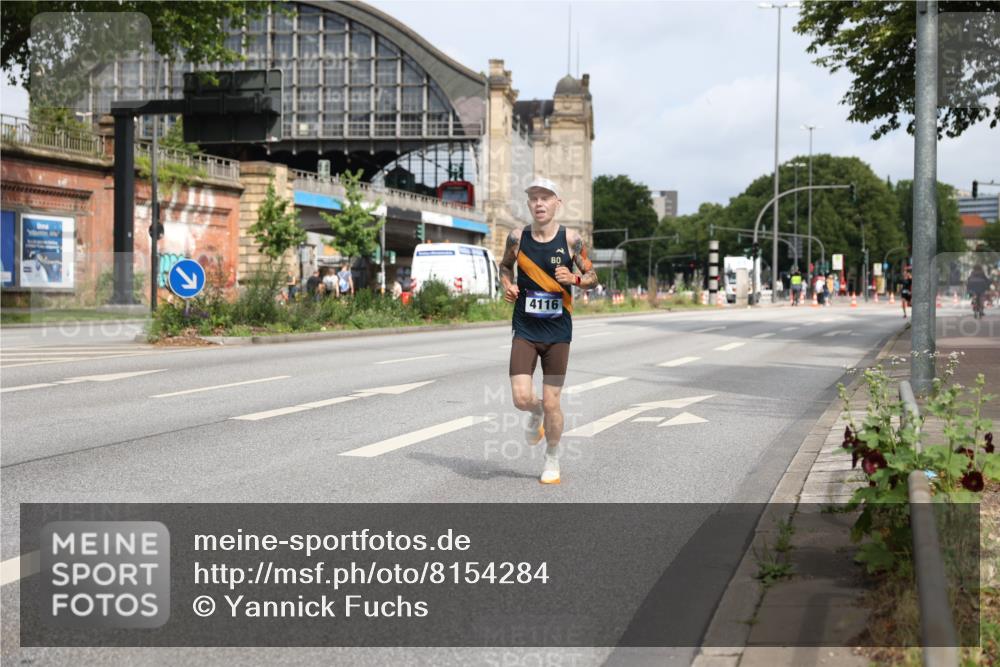 29.06.2025 - hella hamburg halbmarathon Yannick Fuchs http://msf.ph/oto/8154284 29.06.2025 10:13:04 20KM 4116, 18694 meine-sportfotos.de