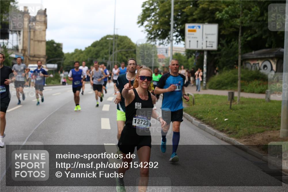29.06.2025 - hella hamburg halbmarathon Yannick Fuchs http://msf.ph/oto/8154292 29.06.2025 10:37:53 20KM 3109, 3116, 3124, 3146, 3437, 3697, 3928, 4080, 4318, 5506, 6495, 7026, 7185, 7451, 7508, 7635, 8664, 9114, 10099, 10237, 10493, 11778, 12153, 12623, 12657, 12723, 12776, 13348, 13398, 13897, 14201, 14210, 14484, 14690, 14849, 15383, 15706, 15932, 16105, 16314, 16338, 16648, 16997, 17391, 17403, 18449, 18775, 19009, 19038, 19051, 19090, 19229 meine-sportfotos.de
