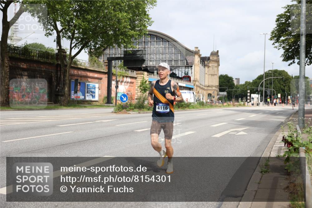 29.06.2025 - hella hamburg halbmarathon Yannick Fuchs http://msf.ph/oto/8154301 29.06.2025 10:13:05 20KM 4116, 18694 meine-sportfotos.de