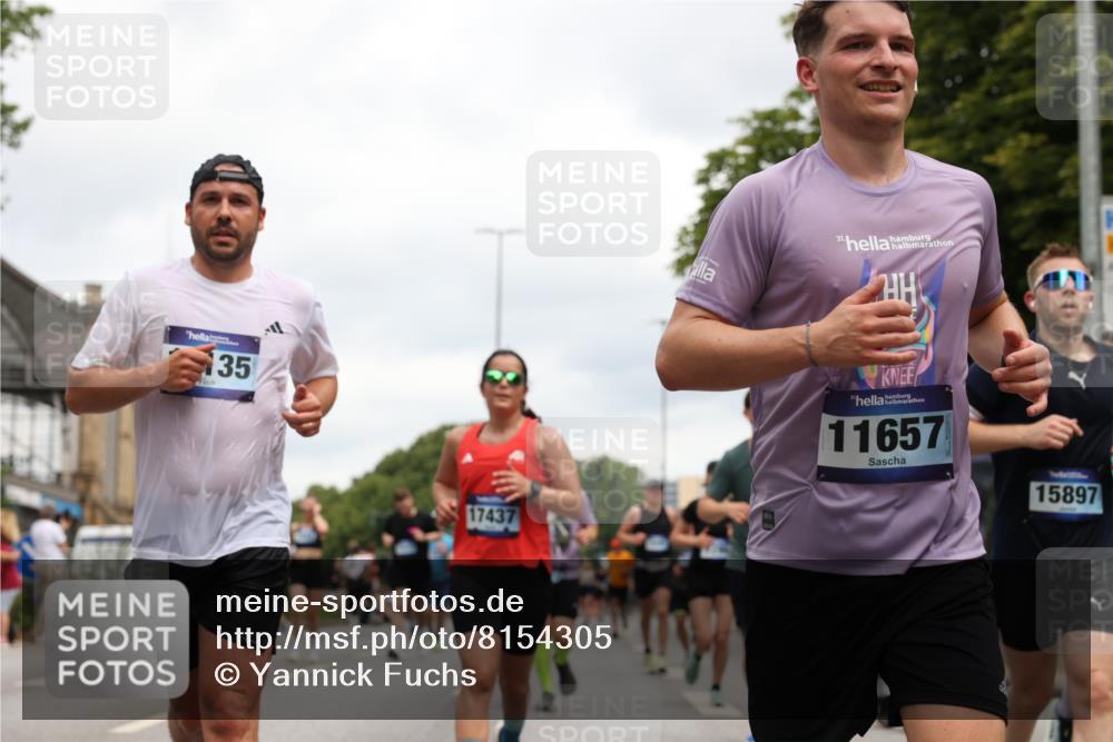 29.06.2025 - hella hamburg halbmarathon Yannick Fuchs http://msf.ph/oto/8154305 29.06.2025 10:57:49 20KM 1254, 1316, 1334, 1464, 2685, 4328, 5305, 5384, 7290, 8561, 9191, 10705, 10766, 11149, 11527, 11657, 11771, 12315, 12316, 12662, 13171, 13841, 14135, 14493, 15093, 15532, 15897, 16424, 16426, 16639, 16995, 17061, 17071, 17112, 17437, 17685, 17686, 17730, 17894, 18122, 18395, 18581, 18717 meine-sportfotos.de