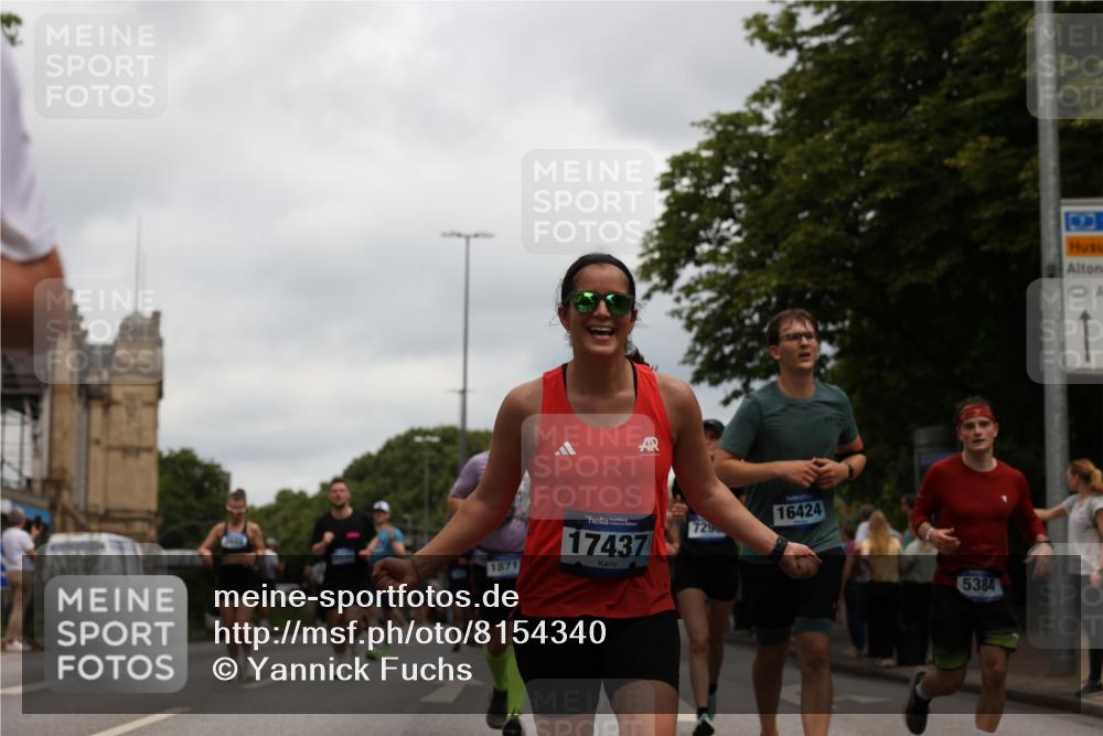 29.06.2025 - hella hamburg halbmarathon Yannick Fuchs http://msf.ph/oto/8154340 29.06.2025 10:57:50 20KM 1254, 1316, 1334, 1464, 2685, 4328, 5305, 5384, 7290, 8561, 9191, 10705, 10766, 11149, 11527, 11657, 11771, 12315, 12316, 12662, 13171, 13542, 13841, 14135, 14493, 15093, 15532, 15897, 16424, 16426, 16639, 16995, 17061, 17071, 17112, 17437, 17685, 17686, 17730, 18395, 18581, 18717 meine-sportfotos.de