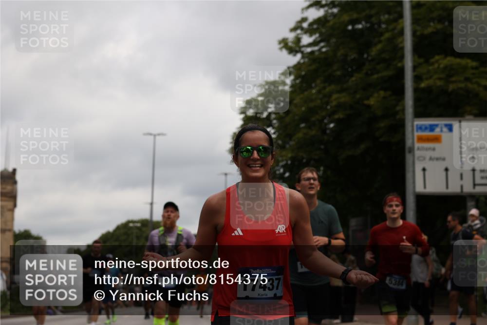 29.06.2025 - hella hamburg halbmarathon Yannick Fuchs http://msf.ph/oto/8154375 29.06.2025 10:57:50 20KM 1254, 1316, 1334, 1464, 2685, 4328, 5305, 5384, 7290, 8561, 9191, 10705, 10766, 11149, 11527, 11657, 11771, 12315, 12316, 12662, 13171, 13542, 13841, 14135, 14493, 15093, 15532, 15897, 16424, 16426, 16639, 16995, 17061, 17071, 17112, 17437, 17685, 17686, 17730, 18395, 18581, 18717 meine-sportfotos.de