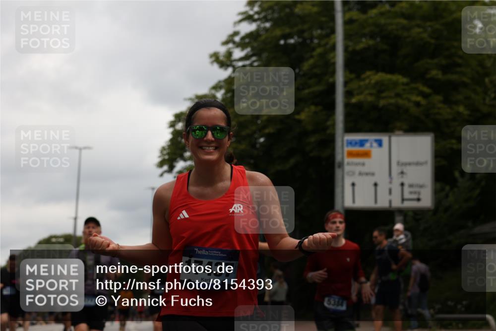 29.06.2025 - hella hamburg halbmarathon Yannick Fuchs http://msf.ph/oto/8154393 29.06.2025 10:57:50 20KM 1254, 1316, 1334, 1464, 2685, 4328, 5305, 5384, 7290, 8561, 9191, 10705, 10766, 11149, 11527, 11657, 11771, 12315, 12316, 12662, 13171, 13542, 13841, 14135, 14493, 15093, 15532, 15897, 16424, 16426, 16639, 16995, 17061, 17071, 17112, 17437, 17685, 17686, 17730, 18395, 18581, 18717 meine-sportfotos.de
