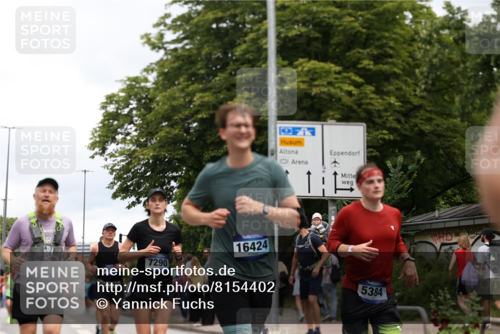 29.06.2025 - hella hamburg halbmarathon Yannick Fuchs http://msf.ph/oto/8154402 29.06.2025 10:57:51 20KM 1254, 1316, 1334, 1464, 2685, 4328, 5305, 5384, 7042, 7290, 8561, 9191, 10705, 10766, 11149, 11527, 11657, 11771, 12315, 12316, 12662, 13171, 13542, 13841, 14135, 14493, 15093, 15532, 15897, 16424, 16426, 16639, 16995, 17061, 17071, 17112, 17437, 17685, 17686, 17730, 18395, 18581, 18717 meine-sportfotos.de